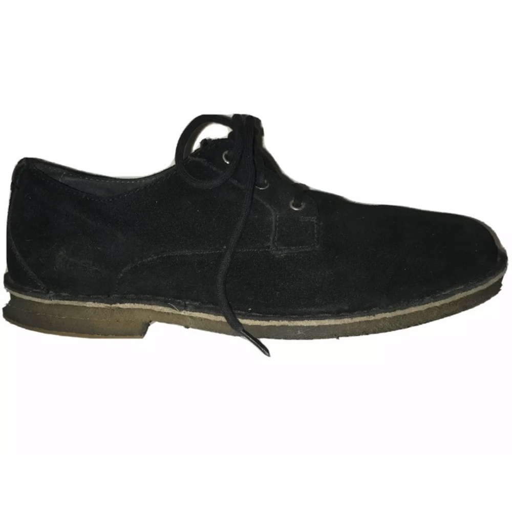 Mens US size 10.5 UGG Black Suede Oxford Chukka